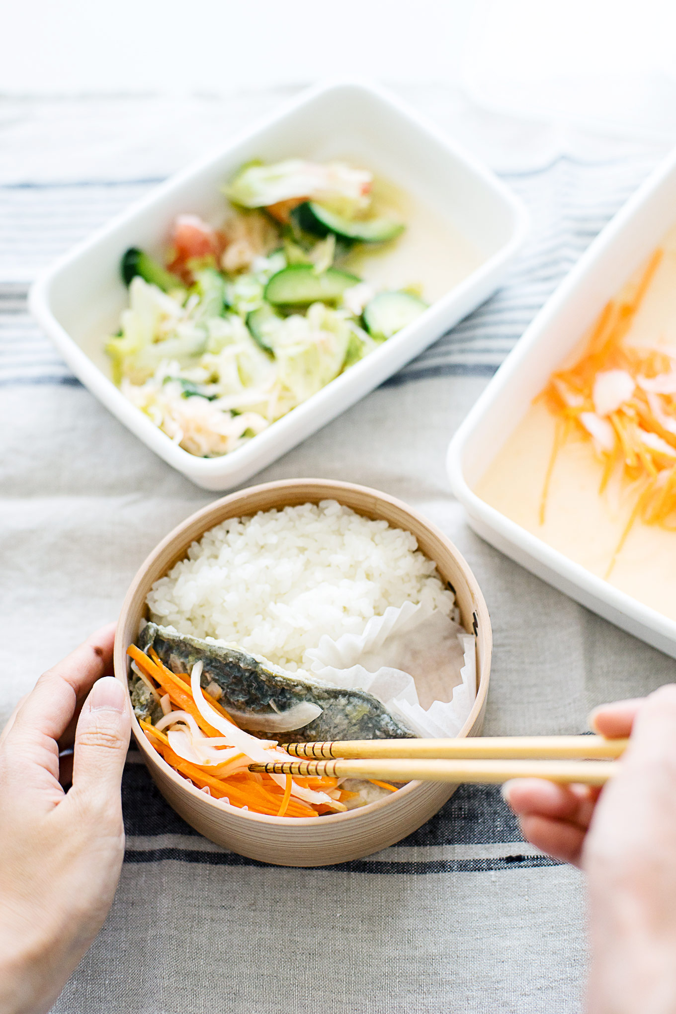 how-to-put-rice-into-a-magewappa-bento-6